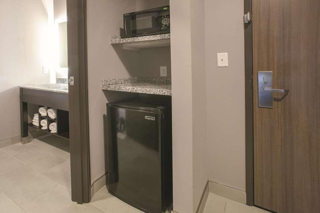 La Quinta By Wyndham Amarillo Airport Hotel Стая снимка