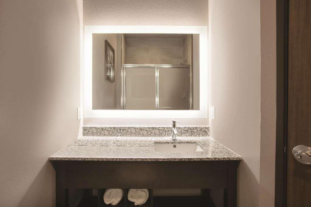 La Quinta By Wyndham Amarillo Airport Hotel Стая снимка