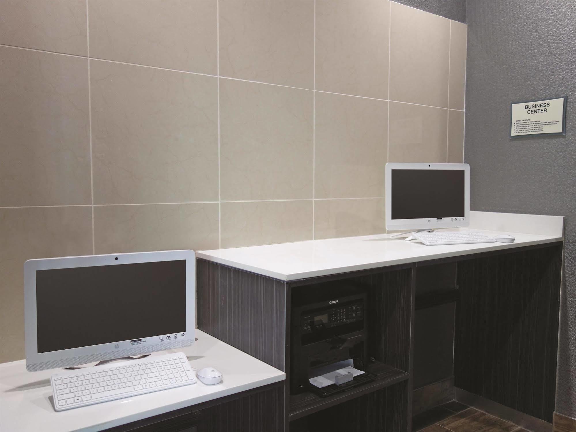 La Quinta By Wyndham Amarillo Airport Hotel Екстериор снимка