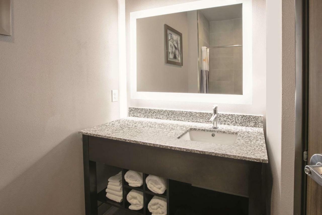 La Quinta By Wyndham Amarillo Airport Hotel Екстериор снимка